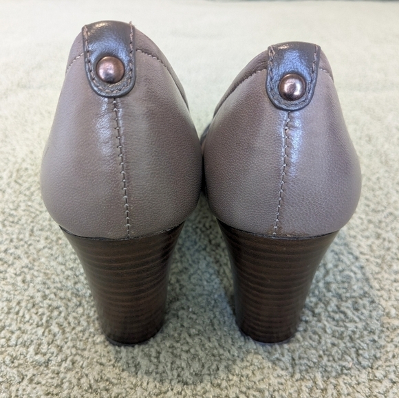 Sofft Taupe Leather Round Toe Buckle Heels Size 8.5 Office Workwear Preppy - Picture 5 of 13